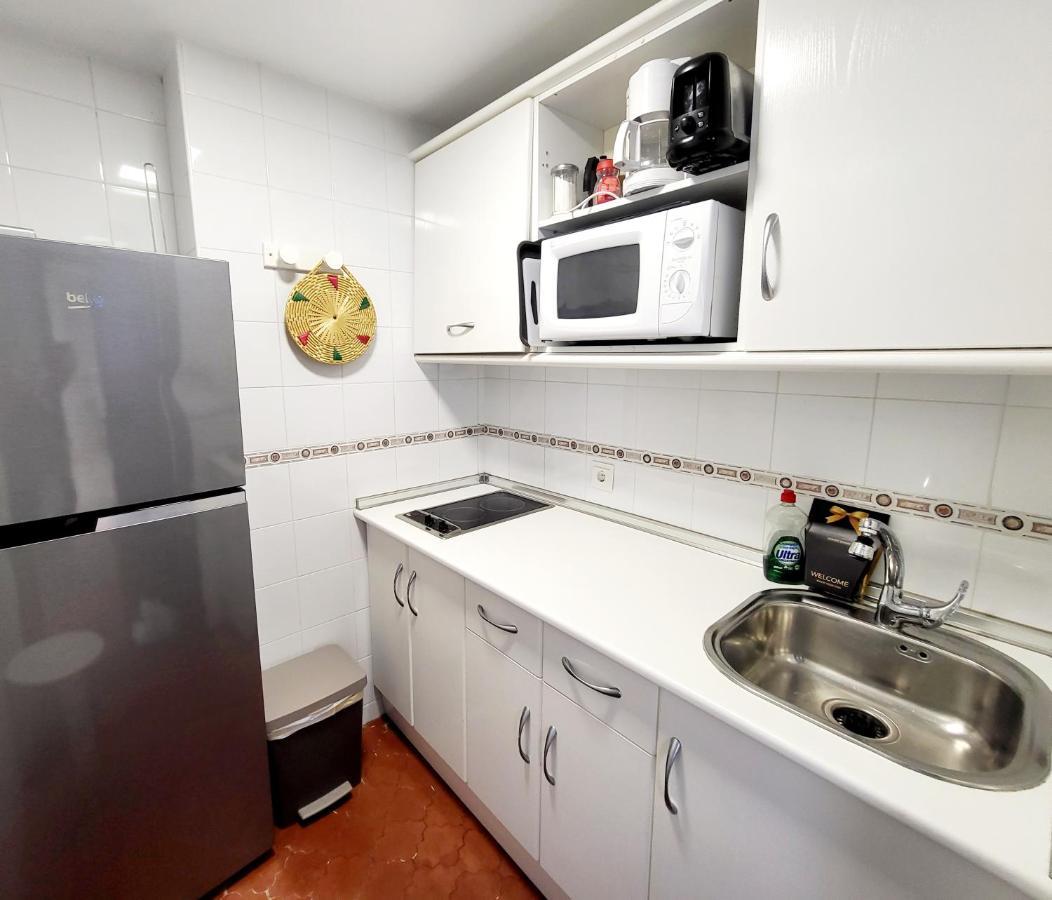 Apartamento Torre De La Roca Actual Торремолінос Екстер'єр фото